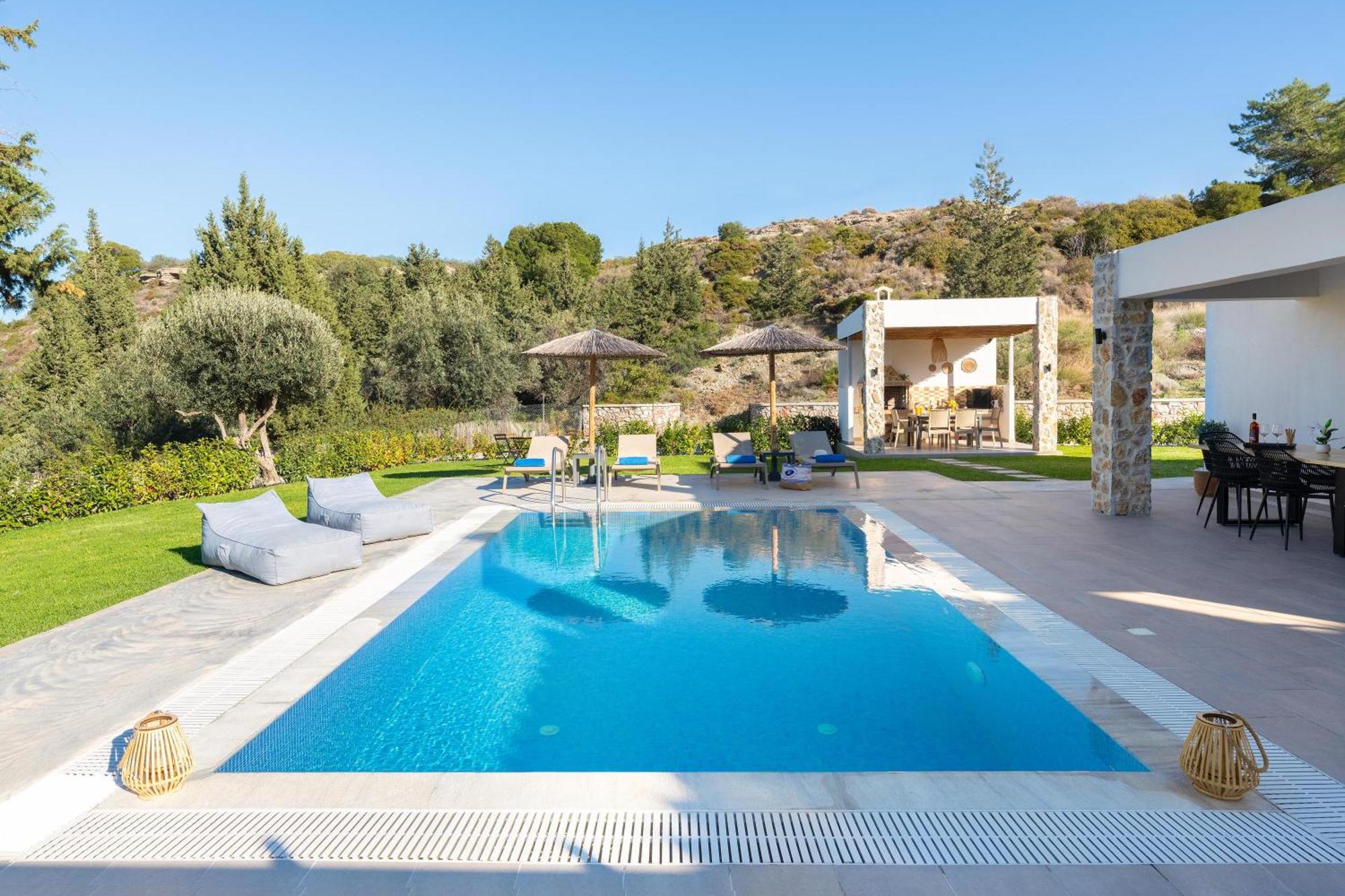 Aiora Luxury Villas Afantou Extérieur photo