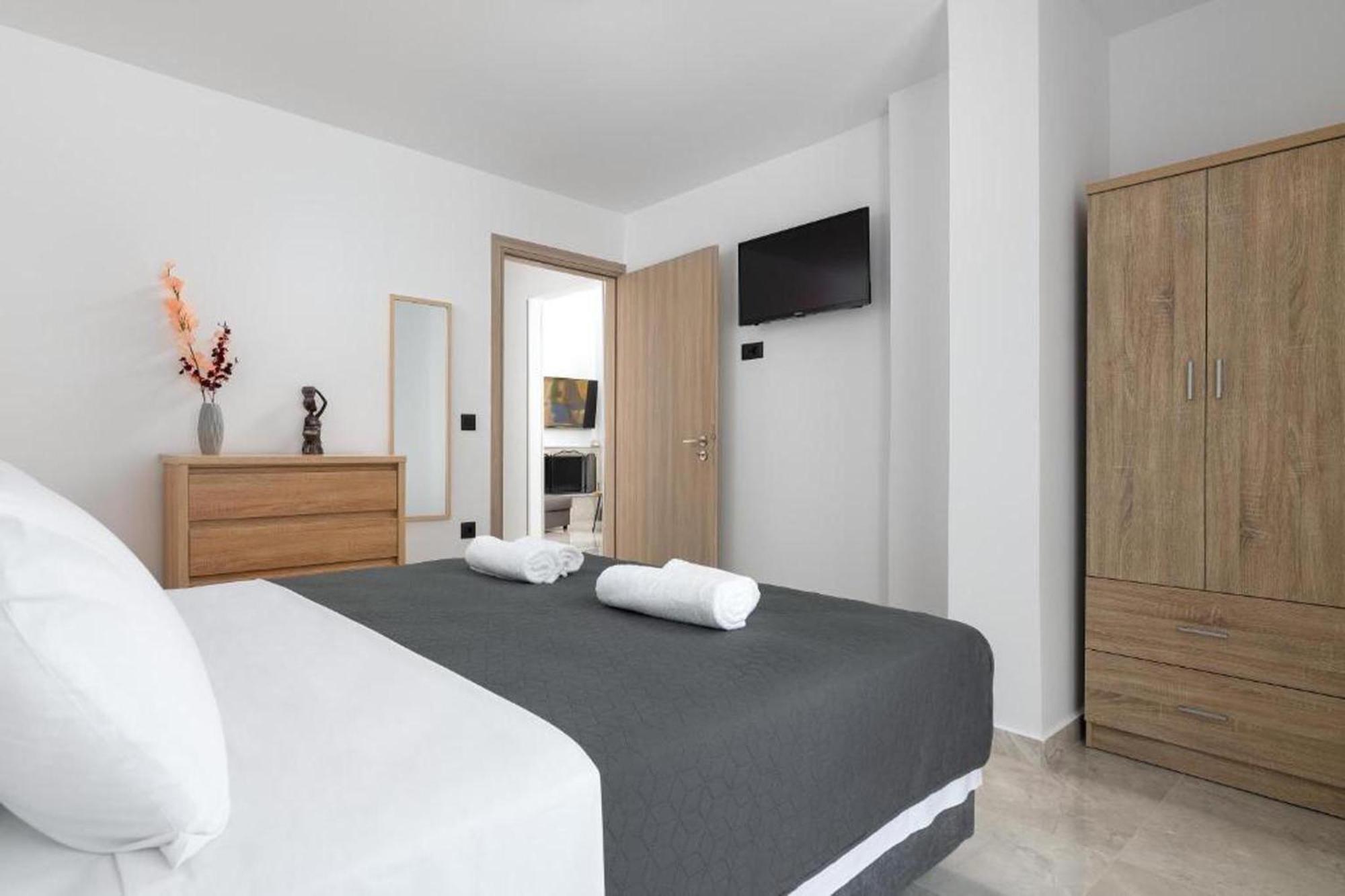 Aiora Luxury Villas Afantou Extérieur photo